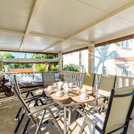Calypso Holiday home *